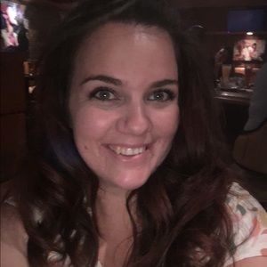 Meet your Posher, Melisa